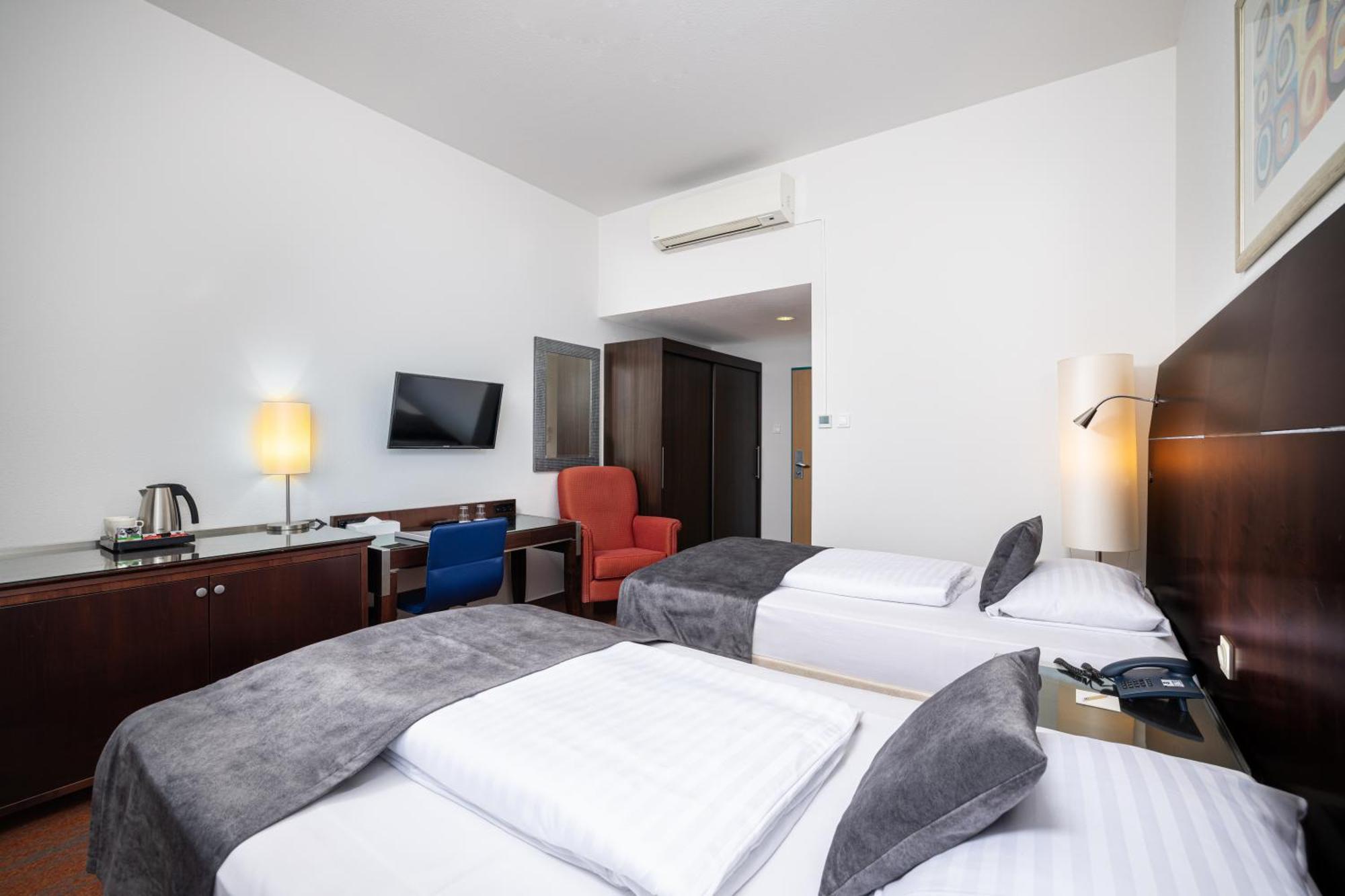 City Hotel Matyas Budapest Room photo