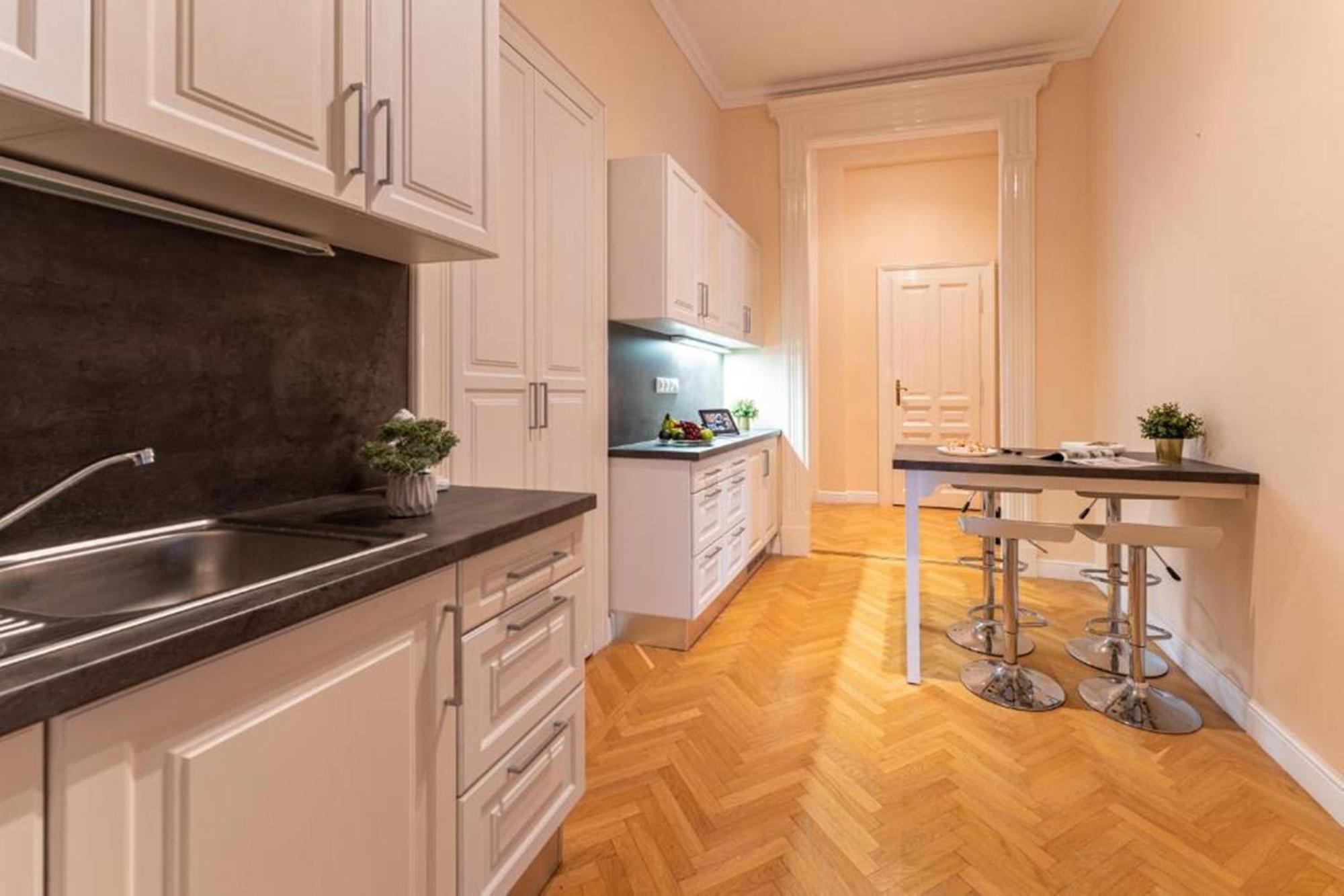 City Hotel Matyas Budapest Room photo