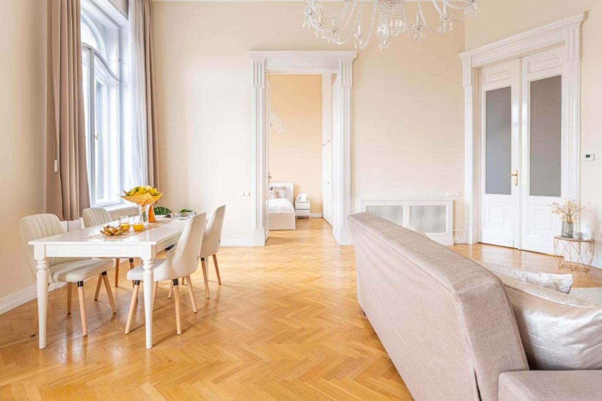 City Hotel Matyas Budapest Exterior photo